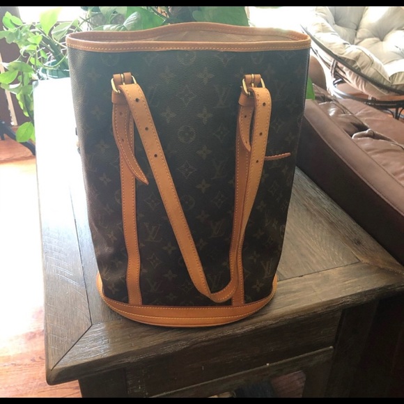 Authentic LV Bucket BAg - Picture 12 of 16
